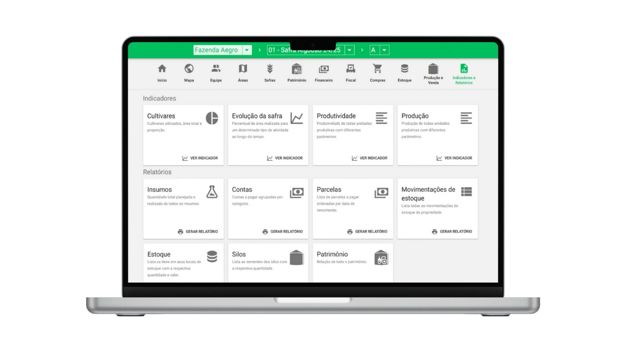 Produtor anotando tarefas agrícolas com o Aegro.